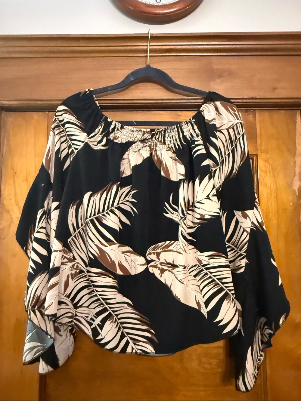 SHEIN Black Off-Shoulder Tropical Leaf Blouse